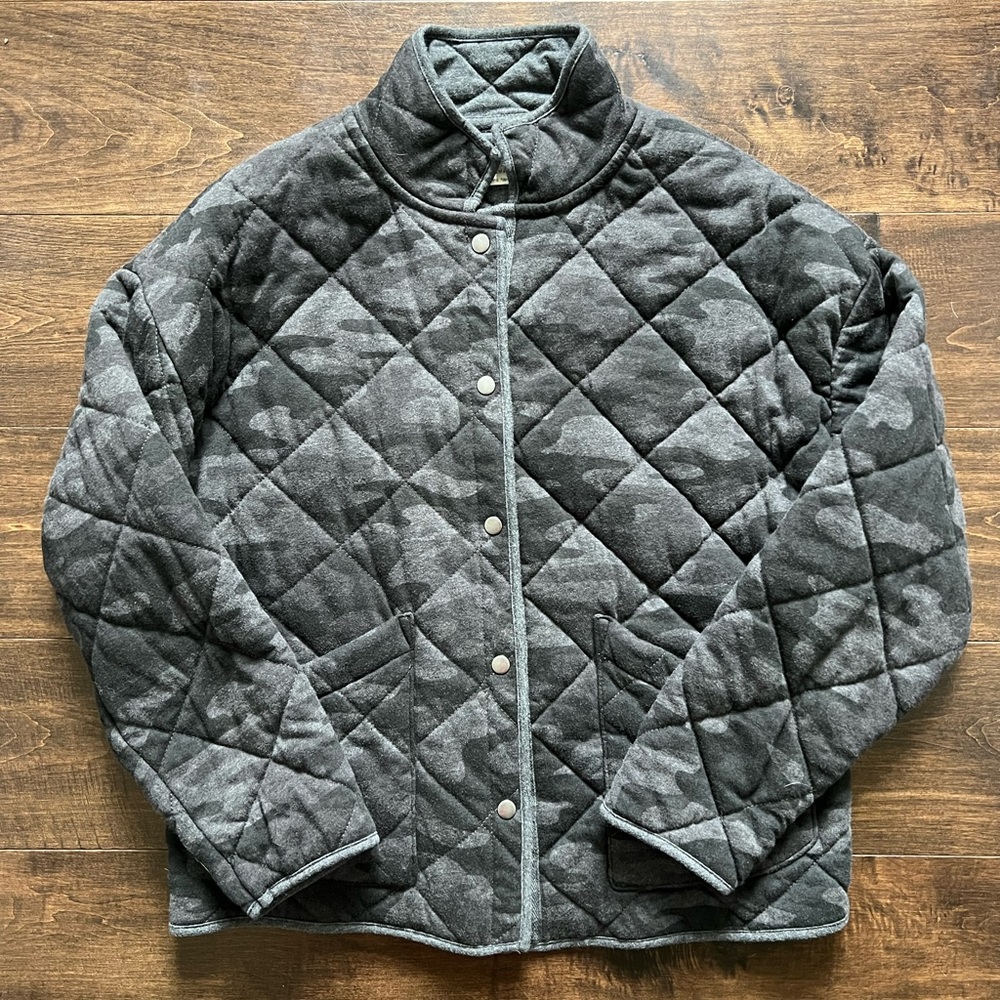 Z Supply Maya Camo Quilted Jacket - Xs.